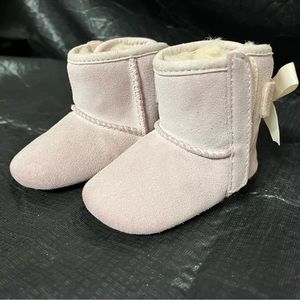 Pink baby Uggs size 0/1